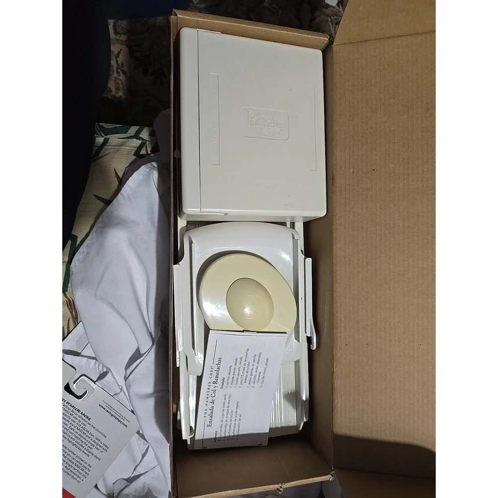 Pampered Chef 1087 Mandoline Food Slicer - Beige Used In Box